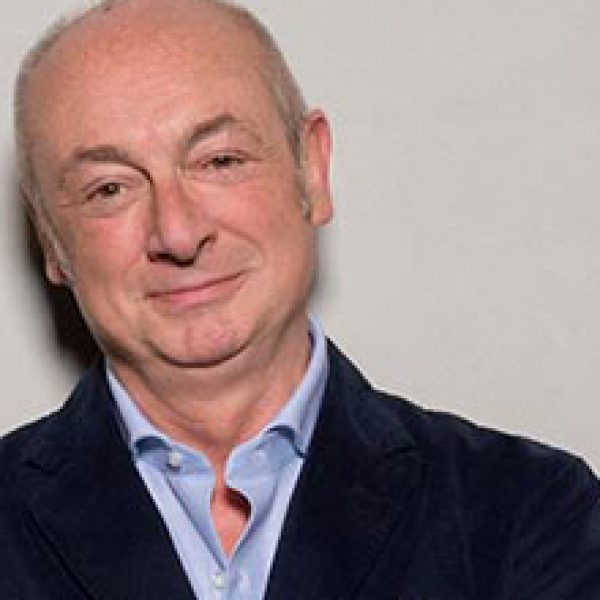 Piero Lissoni, autor das coleções Asymmetrical para a Tecno