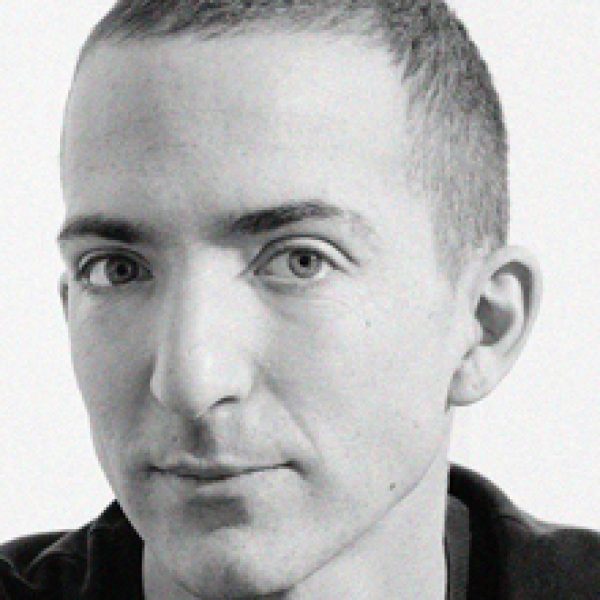 Valerio Sommella, autor da coleção de escritório Inca para a i4Mariani