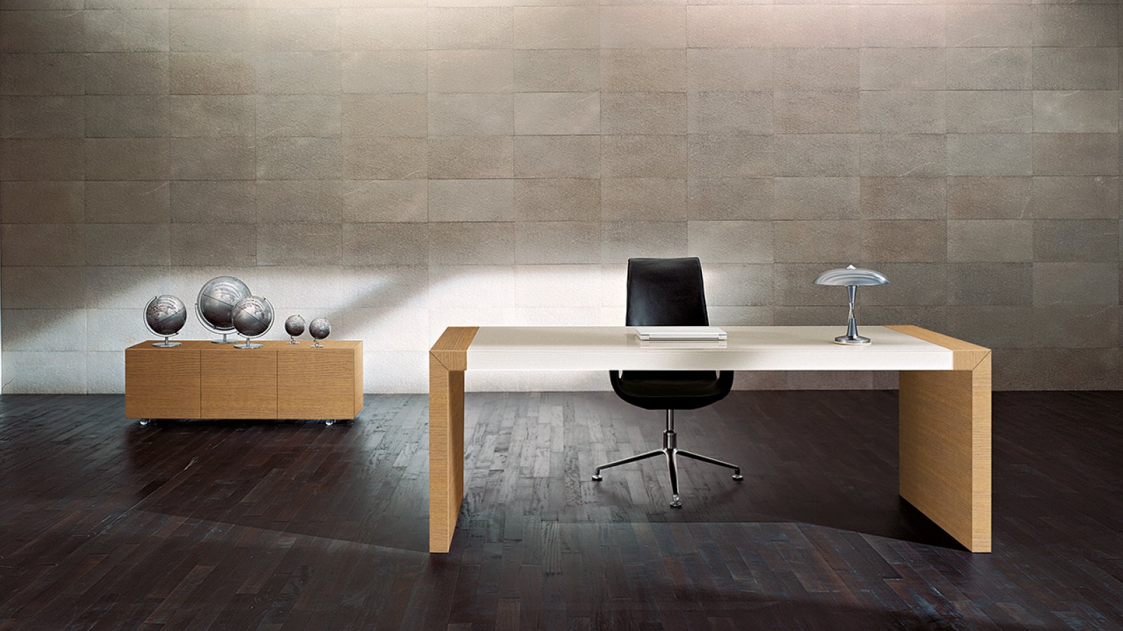 Secretária design Kyo da Martex num gabinete de direção