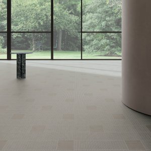 Superficie de gres Fringe da Mutina com segmentos gravados