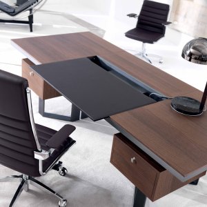 Mesa elíptica Lloyd de 620 cm sobre dez pernas em anel