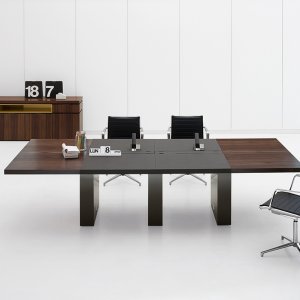 Mesa de reunião quadrada Ar.tu com top-access central