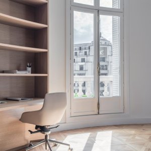 Assentos Aston numa zona de receção