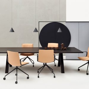 Cross Office com unidades de corrente e dados