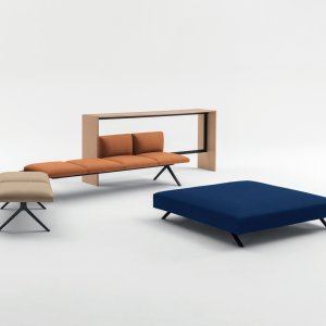 Sofá modular Kiik da Arper numa zona de receção