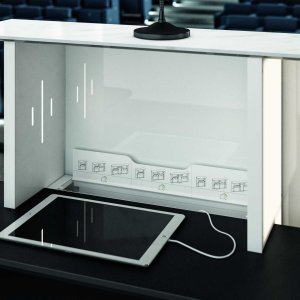 Vista geral de uma receção Lux com três zonas de luz