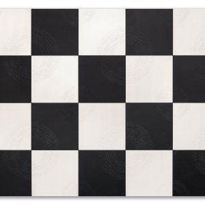 Chymia White e Black assentes lado a lado