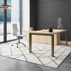 Top access e bolsa na mesa de reunião GO