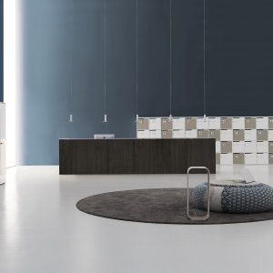 Qubo da DVO Office, módulo reto de 166 cm com tampo de acolhimento