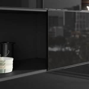 Boiserie Elite com prateleiras de fita LED integrada atrás da secretária