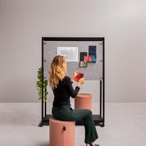 Barra porta-acessórios numa kitchenette Fluido da Martex