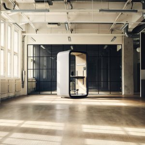 Framery One como posto de trabalho silencioso em open space