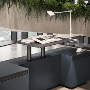 Mesa de reunião Spike em nogueira e aço bronzeado