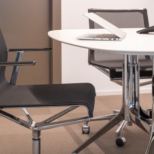 Base de cinco raios com rodas da Stick Chair