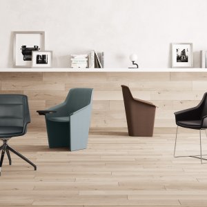 Detalhe do pesponto acolchoado artesanal em tom da cadeira Jera Chair