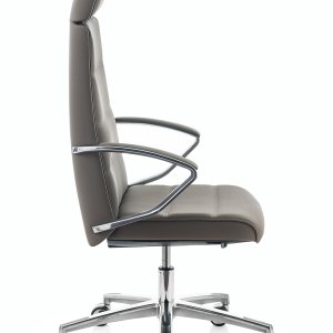 Fila de poltronas Klivia revestidas em várias cores