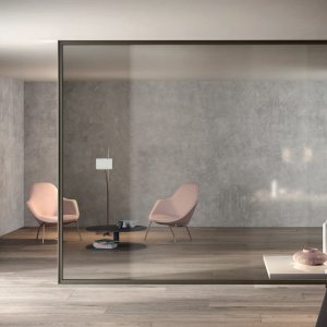 Divisórias de escritório Simple Bold da Luconi em vidro duplo