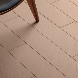 Otto da Mutina Salvia numa sala de reuniões