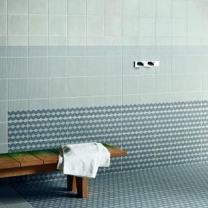 Padrão Zigzag Brown da coleção Tape em grés vidrado