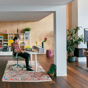Apoio lombar regulável em altura na cor do modelo da se:air