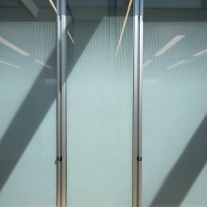 Parede W80 de vidro duplo com juntas transparentes