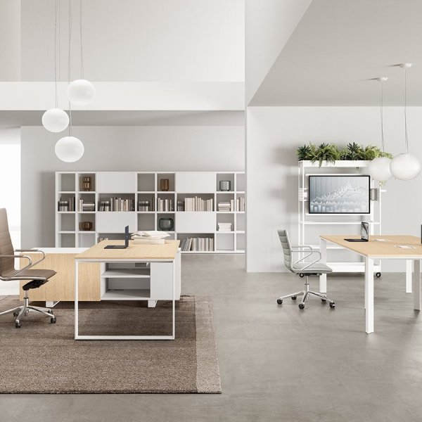 Open space com postos de trabalho DVO Office fabricados na Europa